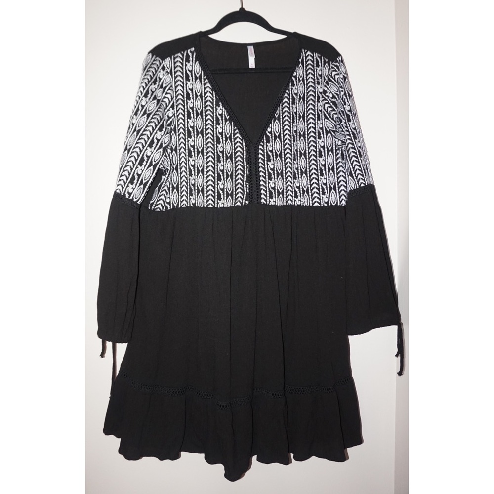 Xhilaration Target Black White Embroidered Dress